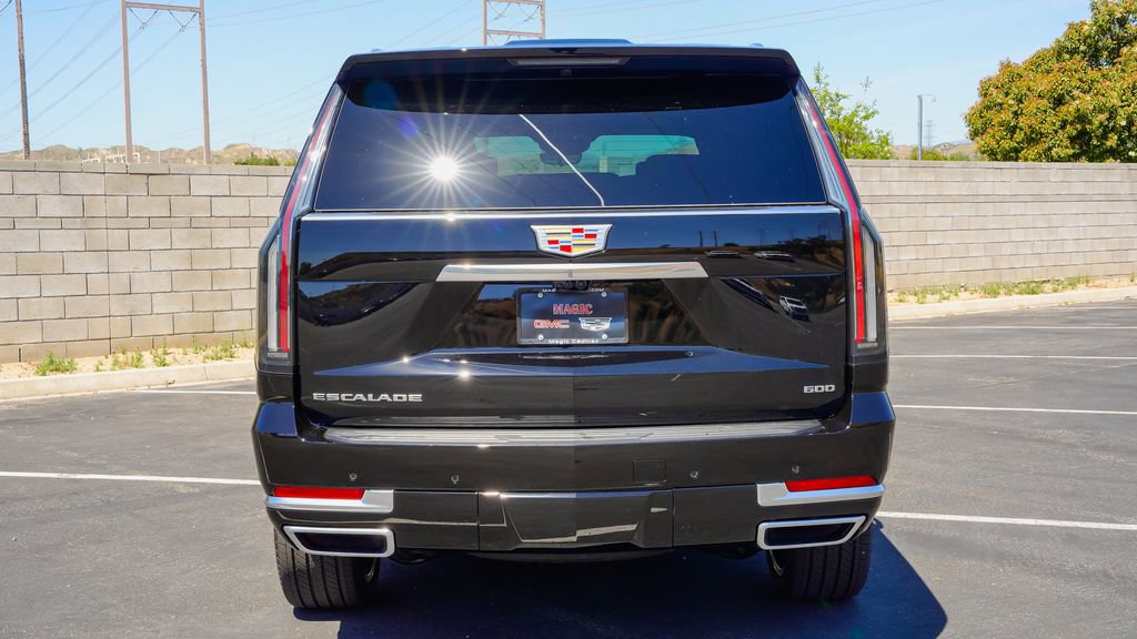 New 2026 Cadillac Escalade Luxury image 8