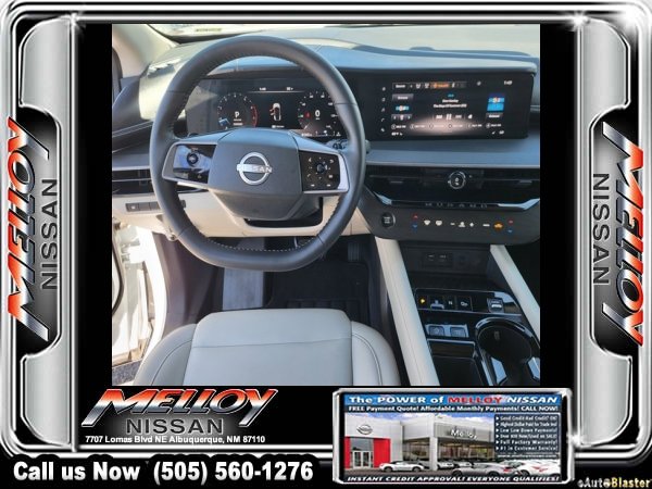 Used 2025 Nissan Murano SV image 11