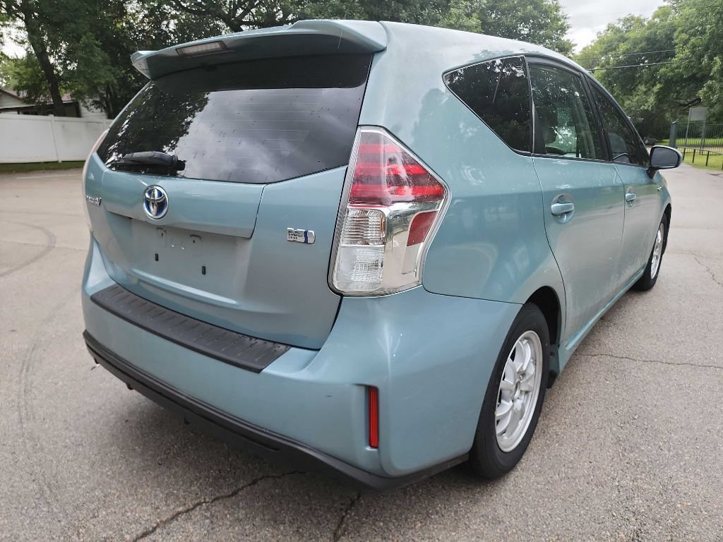 Used 2015 Toyota Prius V Four FWD image 10