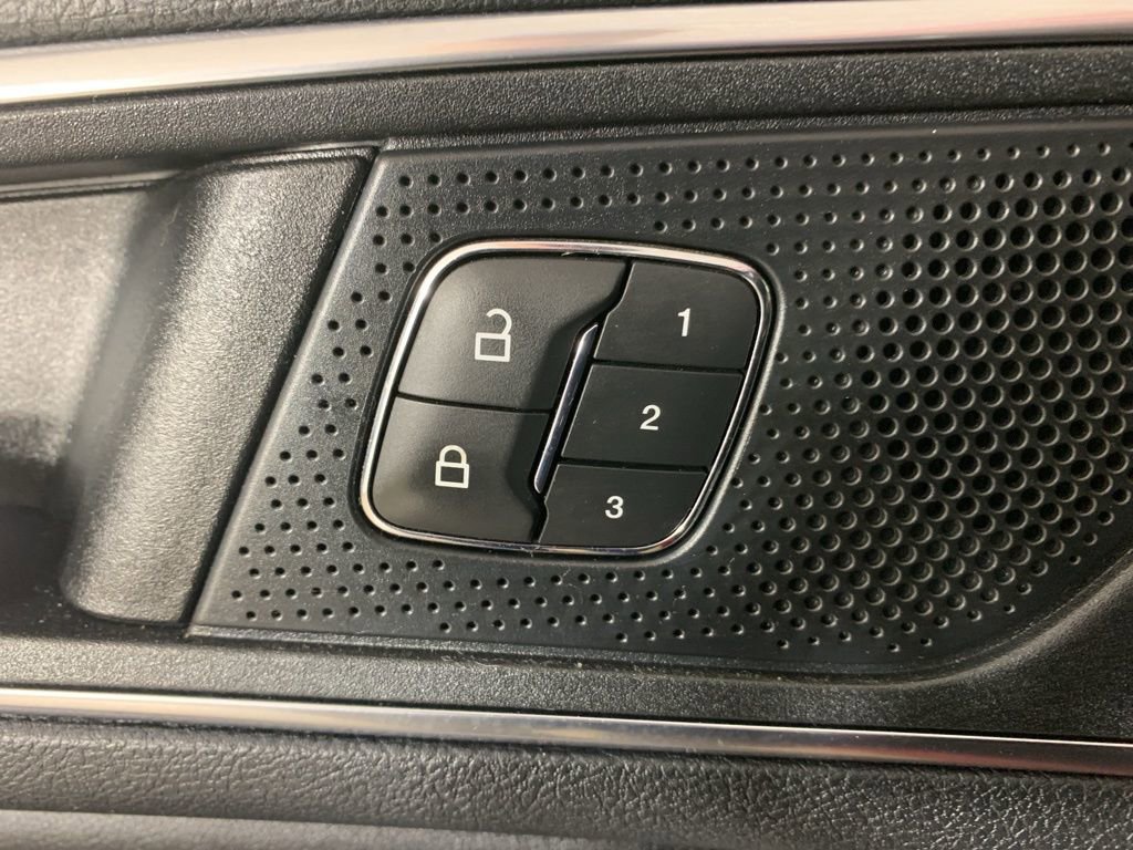 Used 2022 Ford Edge ST w/ Equipment Group 401A image 17