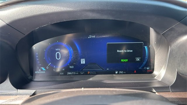 Certified 2023 Ford Explorer Platinum w/ Class IV Trailer Tow Package image 18