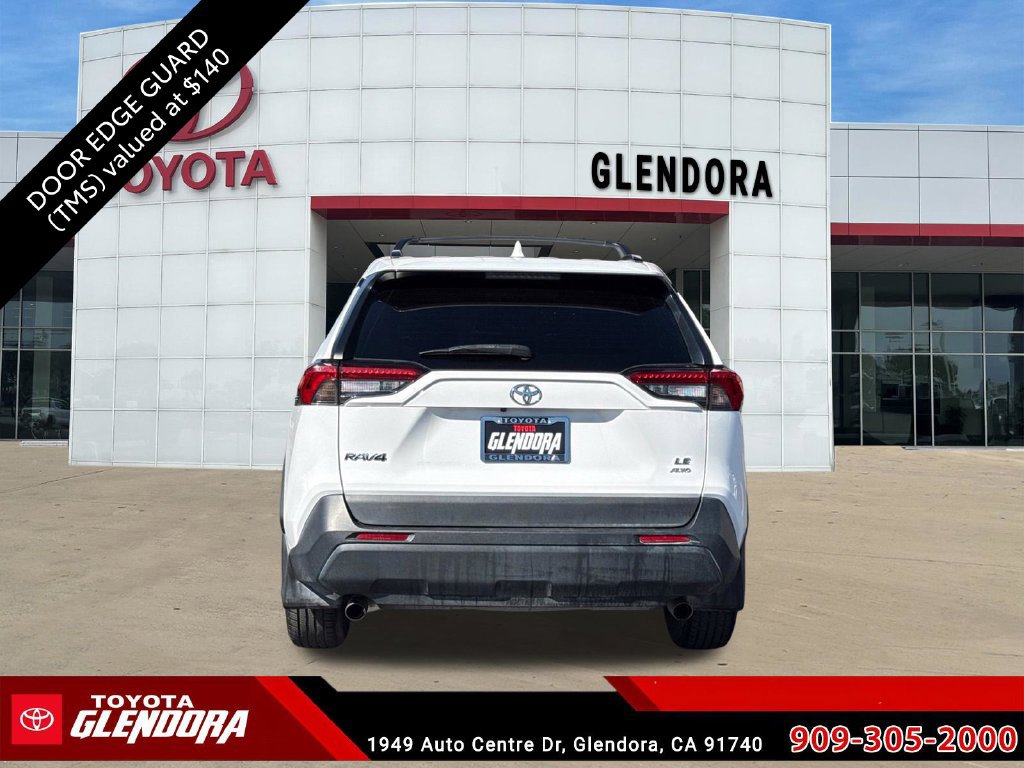 Certified 2021 Toyota RAV4 LE AWD/4WD image 11