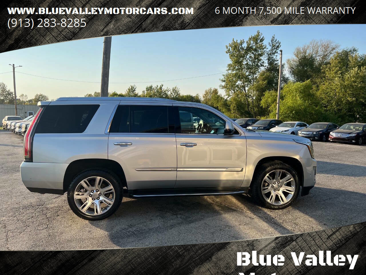 Used 2018 Cadillac Escalade Luxury image 3