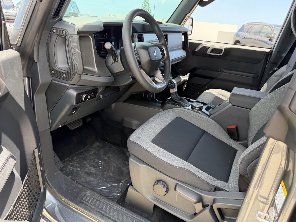New 2026 Ford Bronco 4-Door AWD/4WD image 6