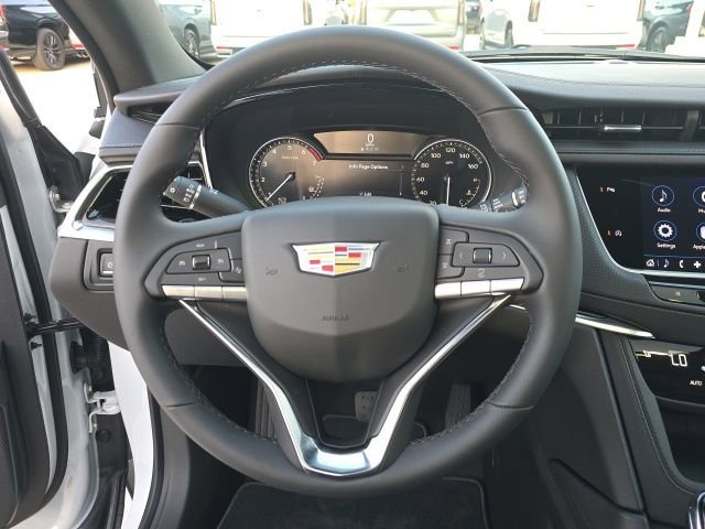 New 2025 Cadillac XT6 Luxury image 21