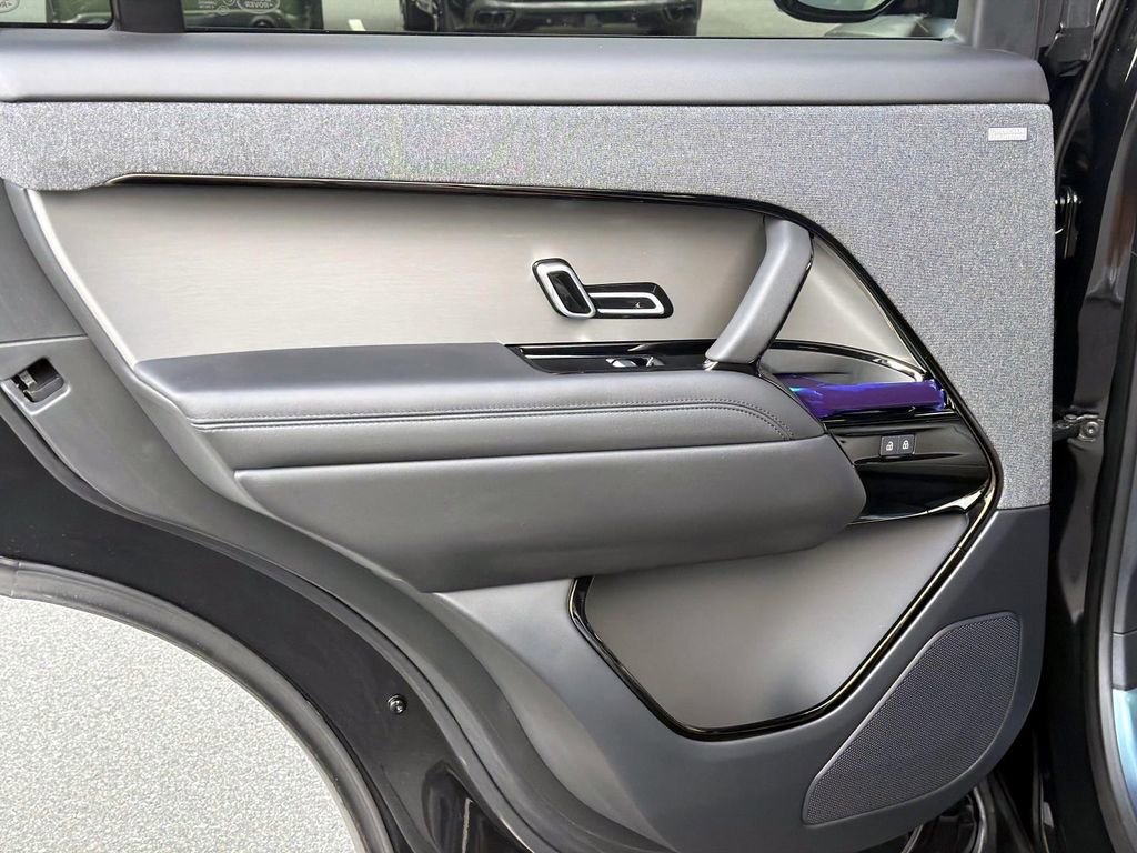 New 2026 Land Rover Range Rover Sport Dynamic SE image 12