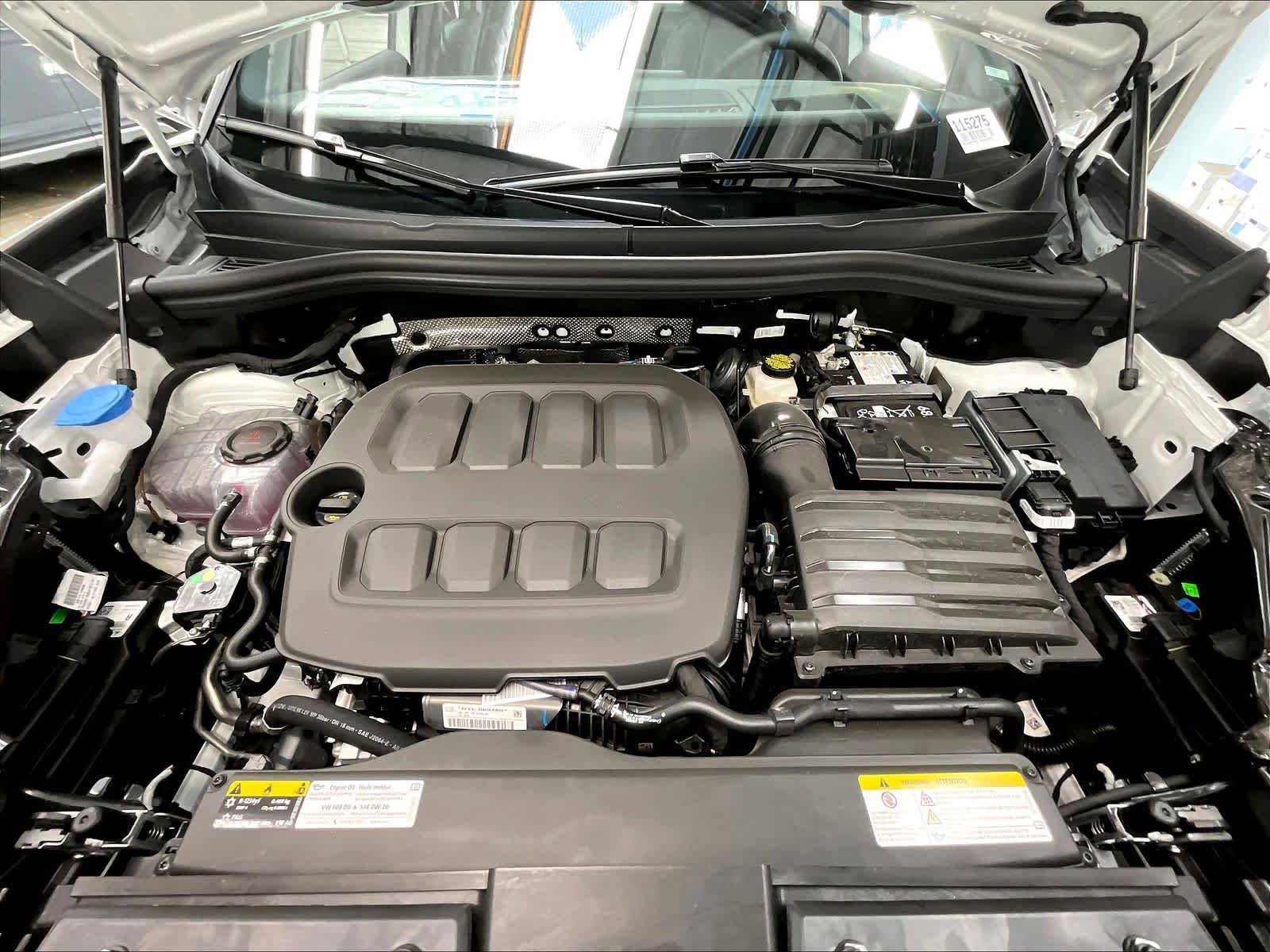 New 2026 Volkswagen Tiguan SE R-Line AWD/4WD image 13