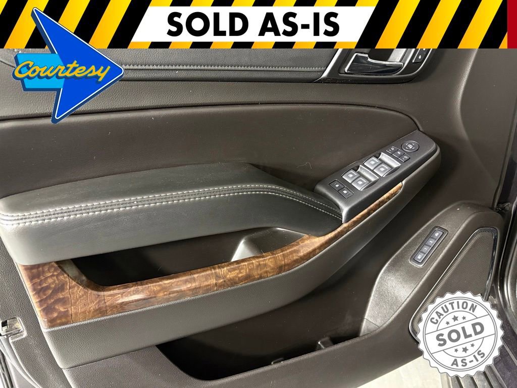 Used 2017 Chevrolet Suburban LT w/ Luxury Package RWD image 14
