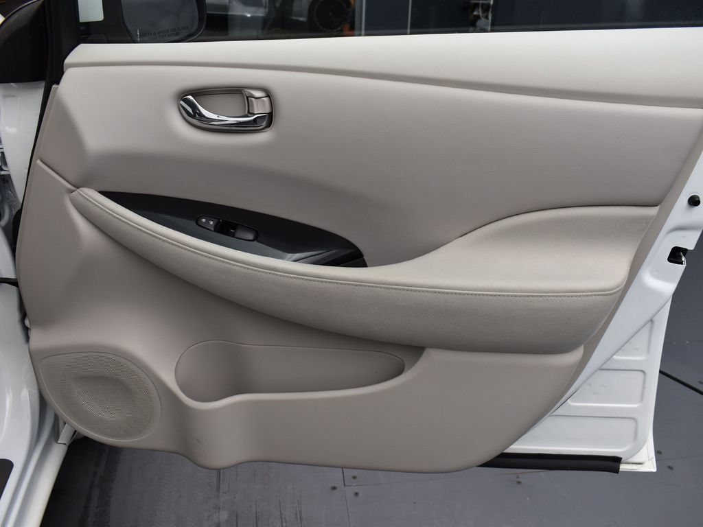Used 2017 Nissan Leaf SV FWD image 16