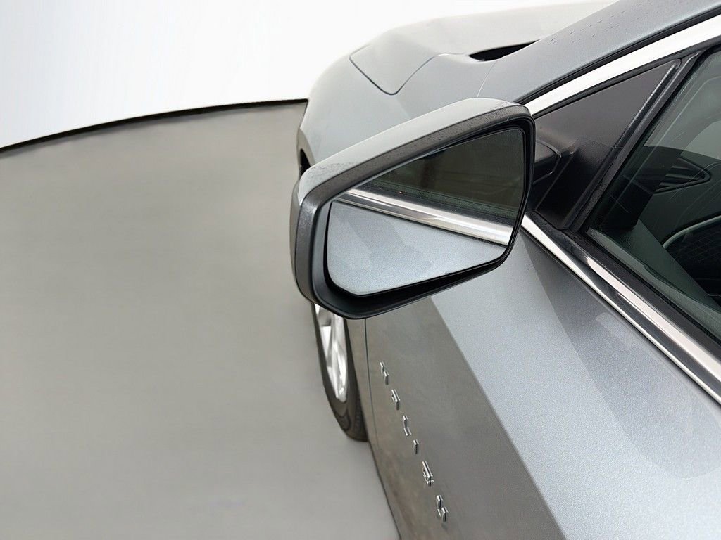 Used 2024 Chevrolet Malibu LT image 25