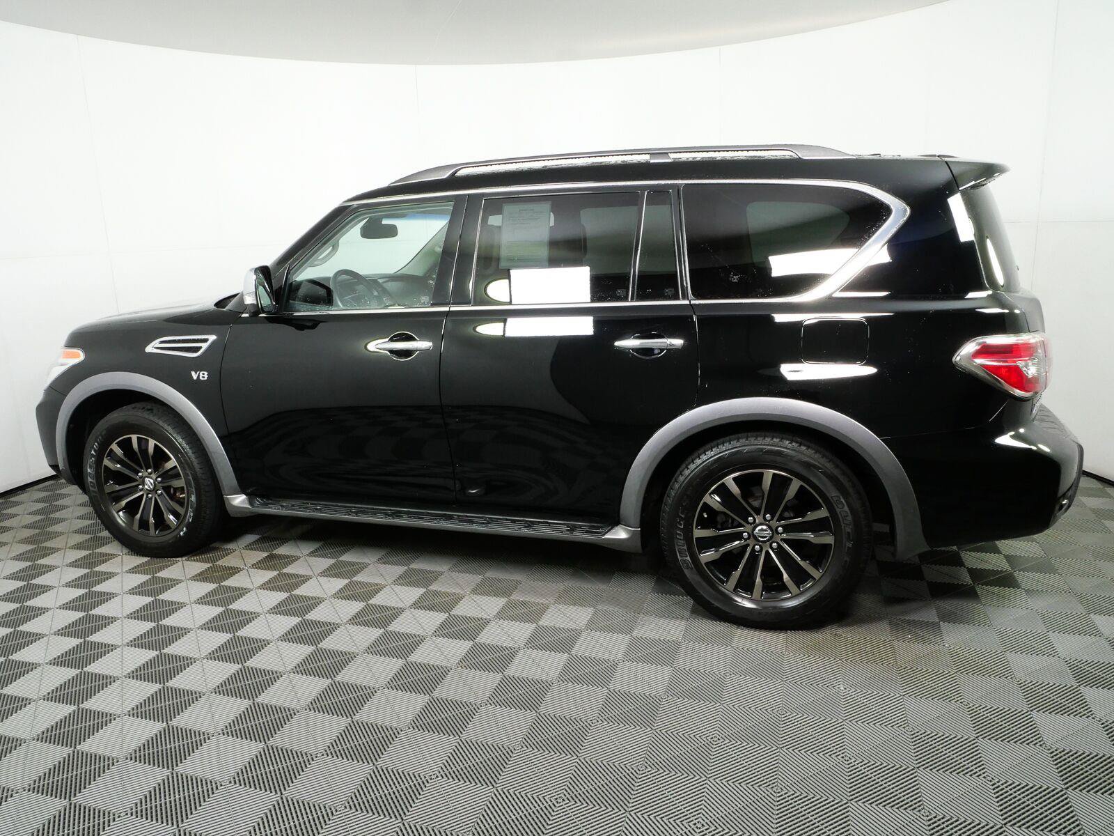 Used 2017 Nissan Armada Platinum w/ Captain Seat Package AWD/4WD image 30