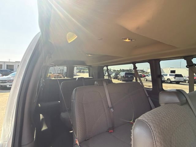 Used 2025 Chevrolet Express 3500 LS RWD image 15