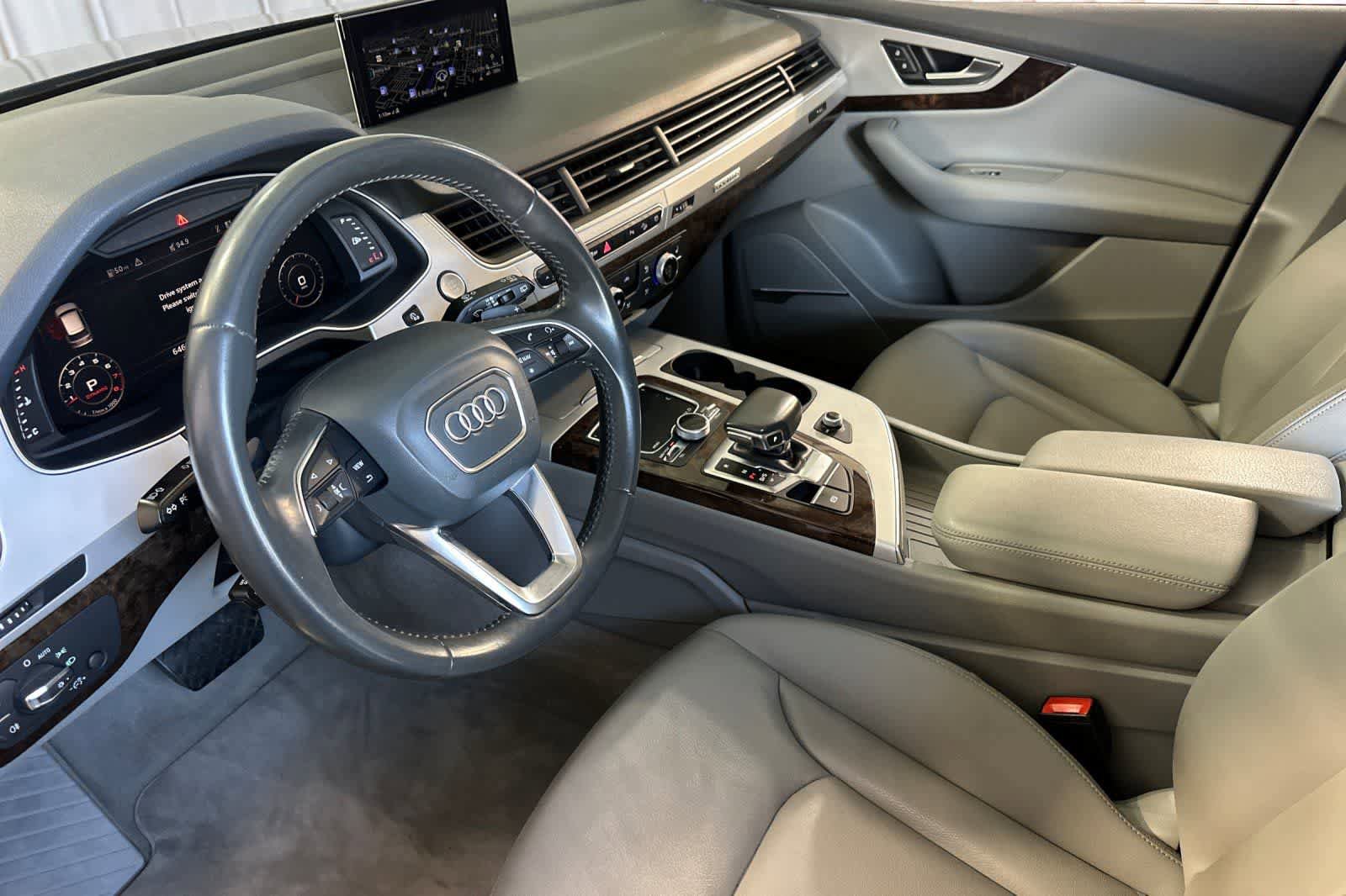 Used 2018 Audi Q7 2.0T Premium Plus w/ Premium Plus Package AWD/4WD image 14
