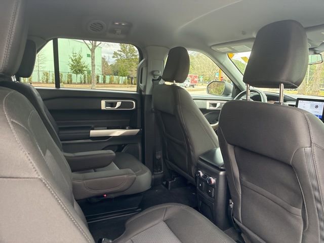 Used 2022 Ford Explorer XLT image 25