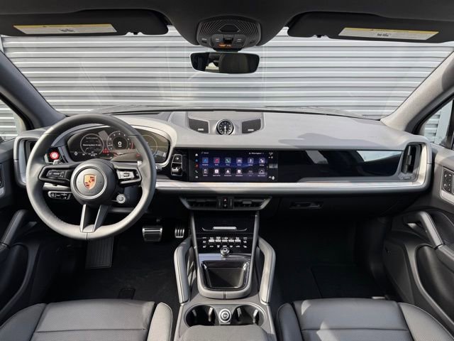 New 2026 Porsche Cayenne S image 18