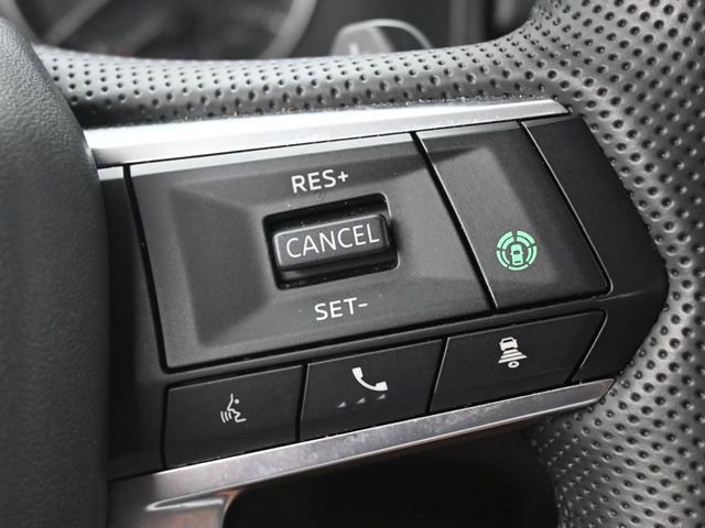 Used 2025 Mitsubishi Outlander SE image 17