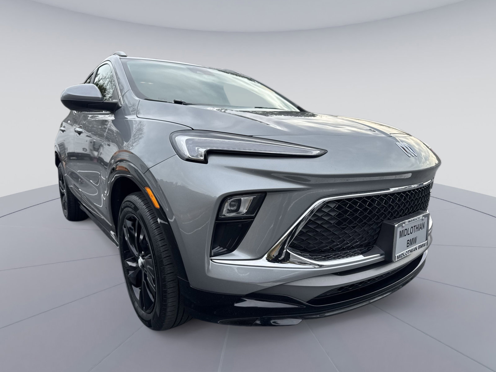 Used 2024 Buick Encore GX Sport Touring image 3