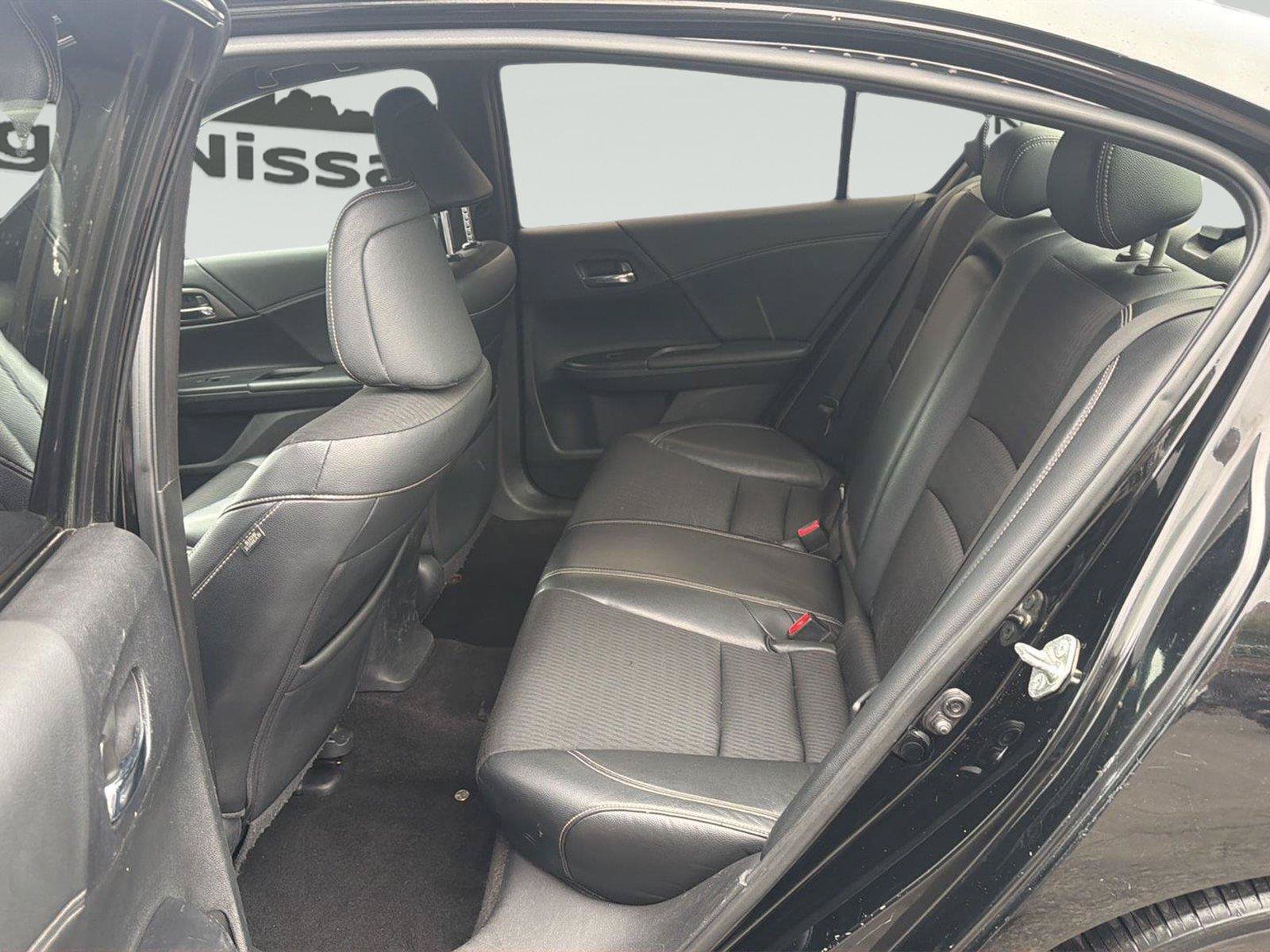 Used 2017 Honda Accord Sport image 20