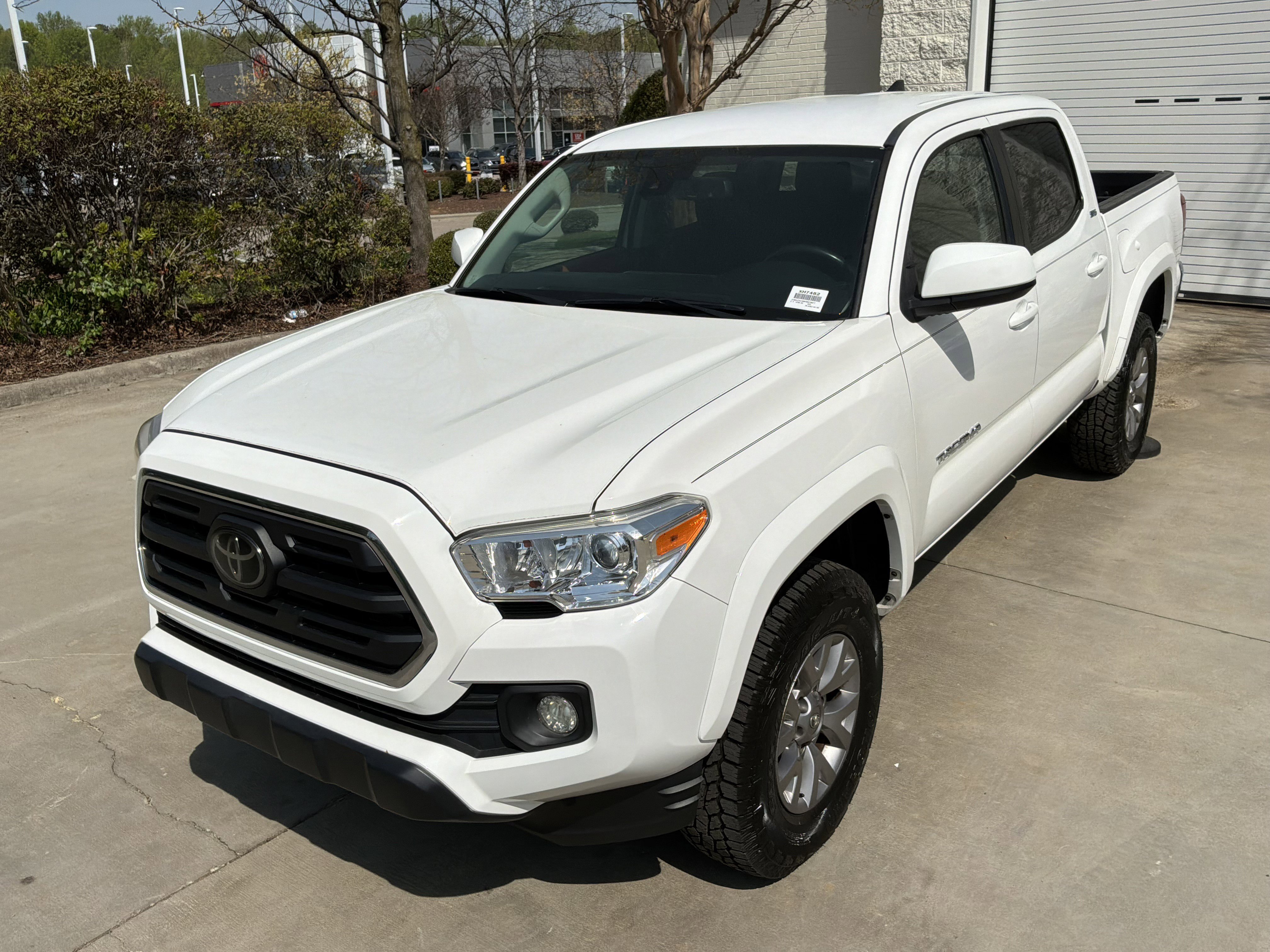 Used 2019 Toyota Tacoma SR5 RWD image 6