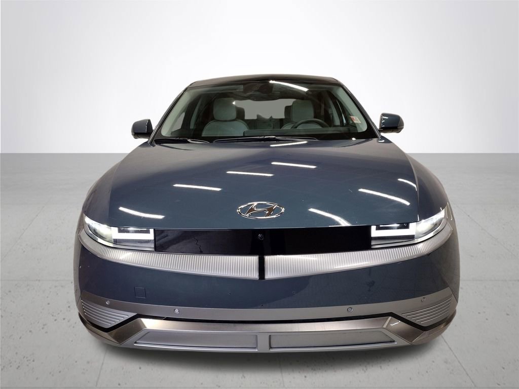 Certified 2023 Hyundai Ioniq 5 Limited w/ Cargo Package image 3