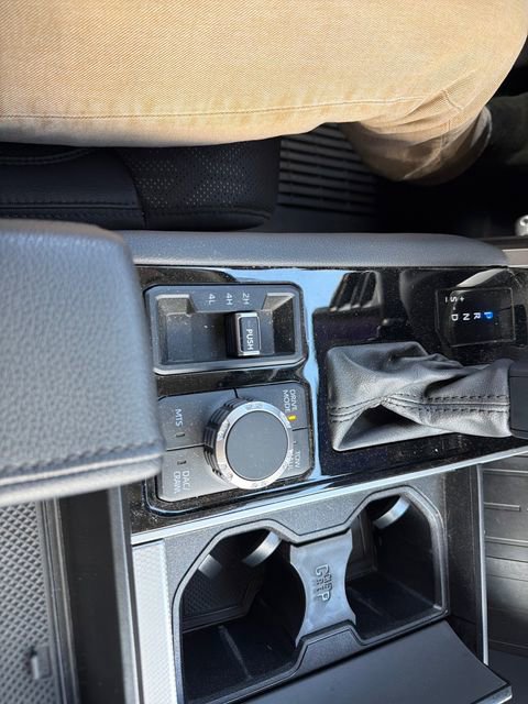 Used 2024 Toyota Sequoia Limited w/ TRD Off-Road Package AWD/4WD image 29