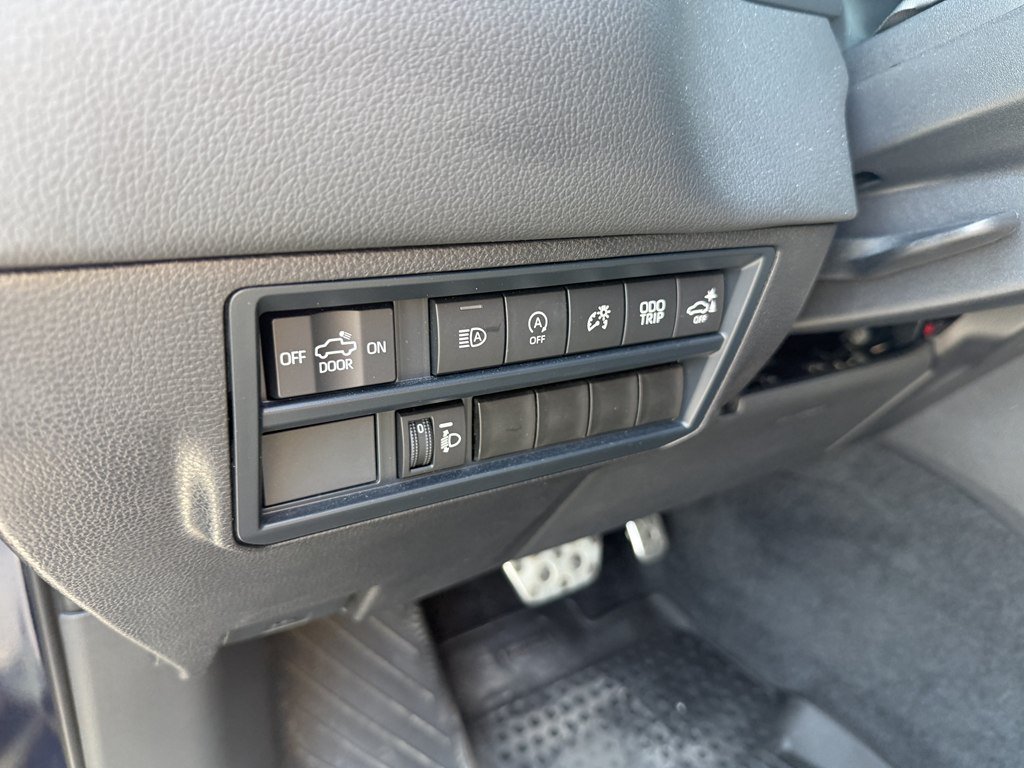 Used 2025 Toyota Tundra Limited w/ TRD Off-Road Package AWD/4WD image 8