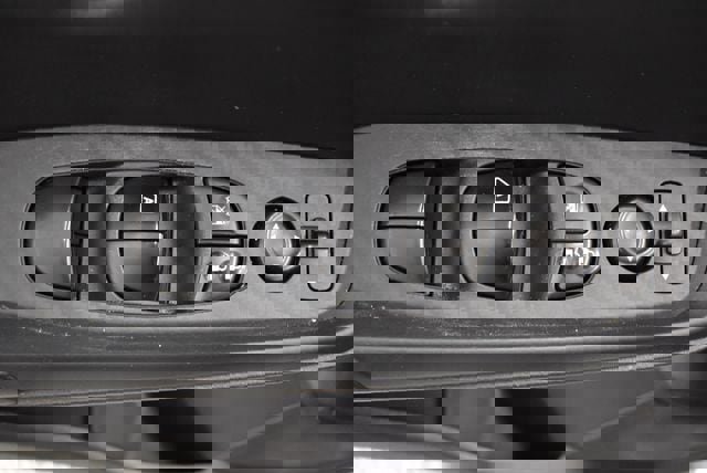 Used 2020 Nissan Sentra SV w/ Trunk Package image 21