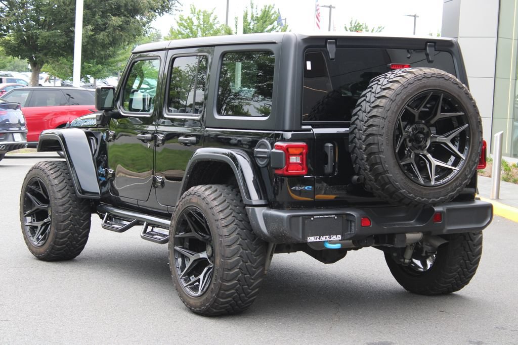 Used 2022 Jeep Wrangler Unlimited Rubicon 4xe AWD/4WD image 5