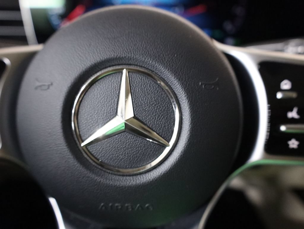 Used 2023 Mercedes-Benz GLS 450 4MATIC w/ AMG Line Exterior image 31