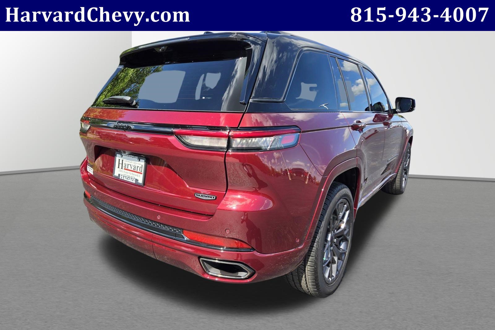 Used 2025 Jeep Grand Cherokee Summit w/ Adv Protech Group IV AWD/4WD image 4