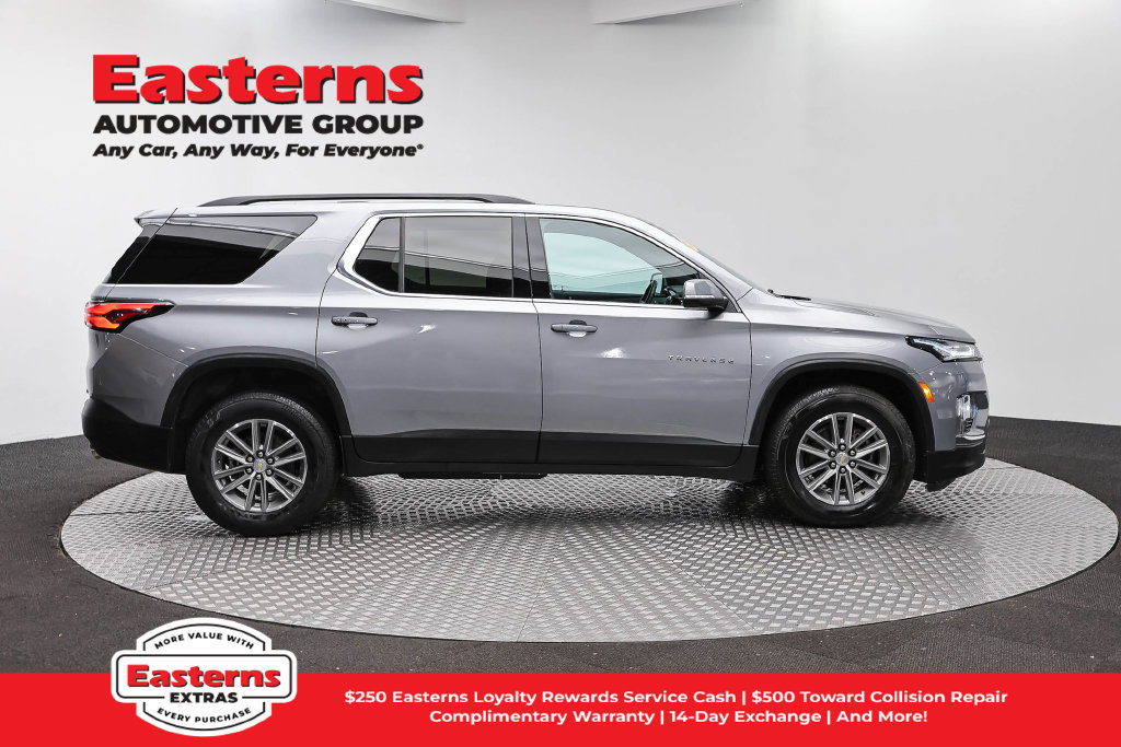 Used 2023 Chevrolet Traverse LT AWD/4WD image 5