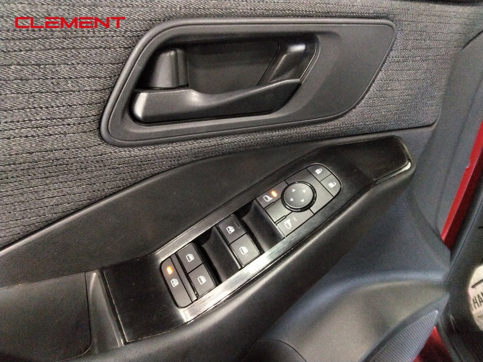 Used 2023 Nissan Rogue S image 21