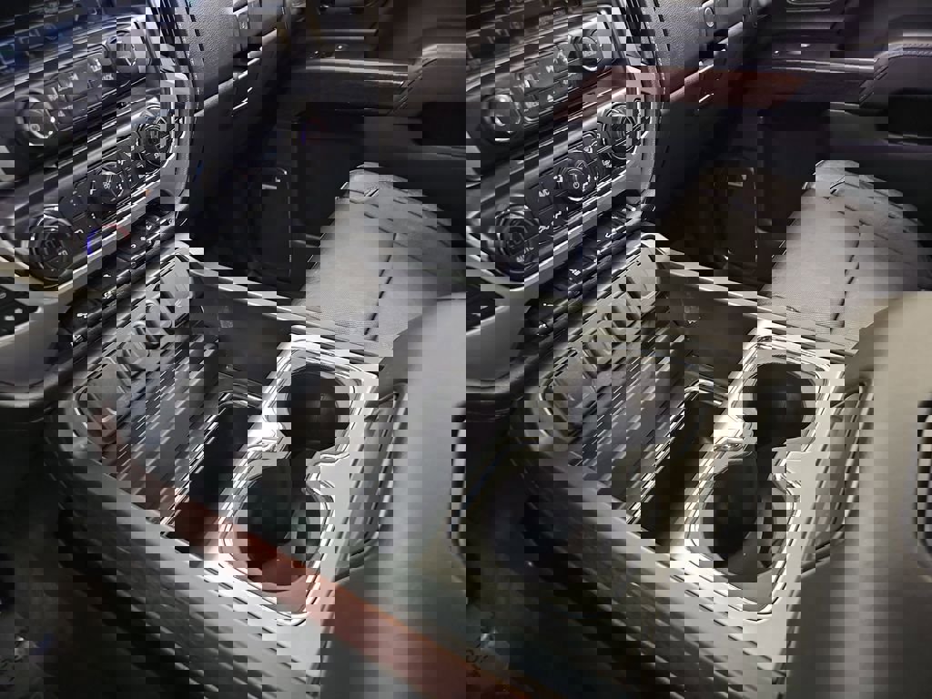 Used 2018 GMC Sierra 1500 SLT w/ Suspension Package, Off-Road image 27