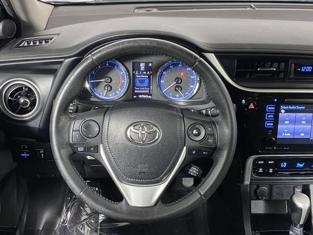 Certified 2018 Toyota Corolla SE w/ SE Premium Package FWD image 18