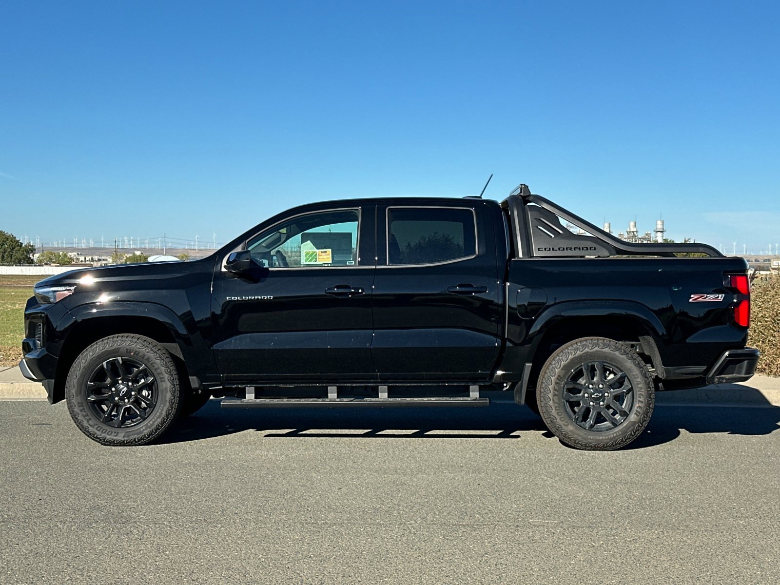 New 2025 Chevrolet Colorado Z71 w/ Midnight Edition image 7