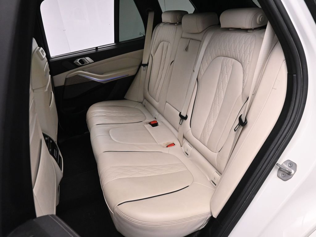 Used 2023 BMW X5 M50i w/ Executive Package image 19