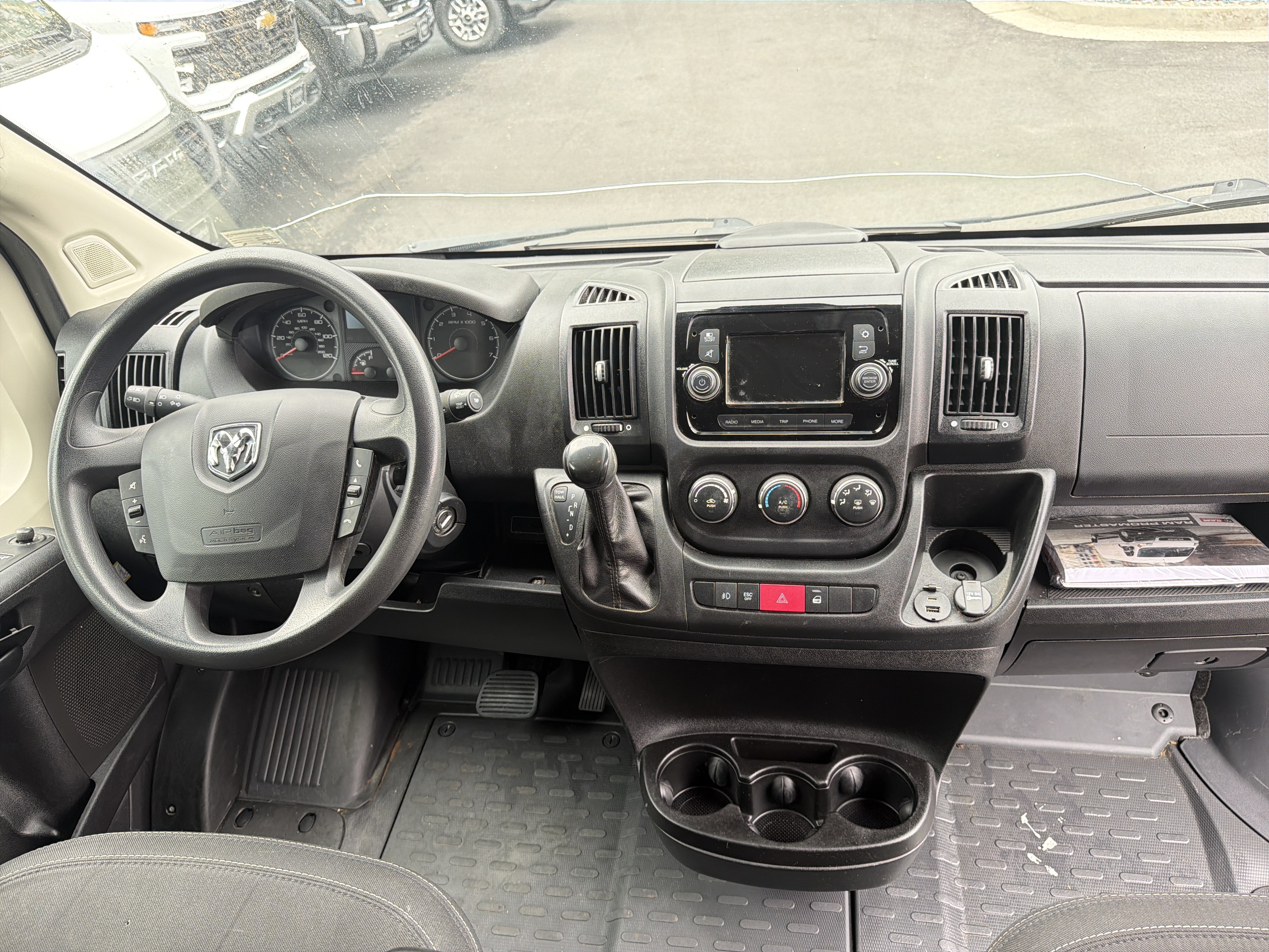 Used 2021 RAM ProMaster 2500 w/ Convenience Group FWD image 27