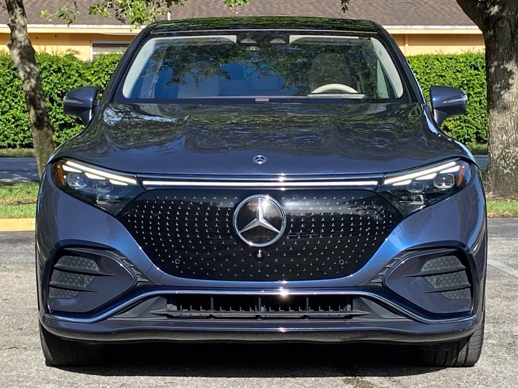 Used 2023 Mercedes-Benz EQS 450+ 4MATIC SUV w/ AMG Line Exterior Package image 4