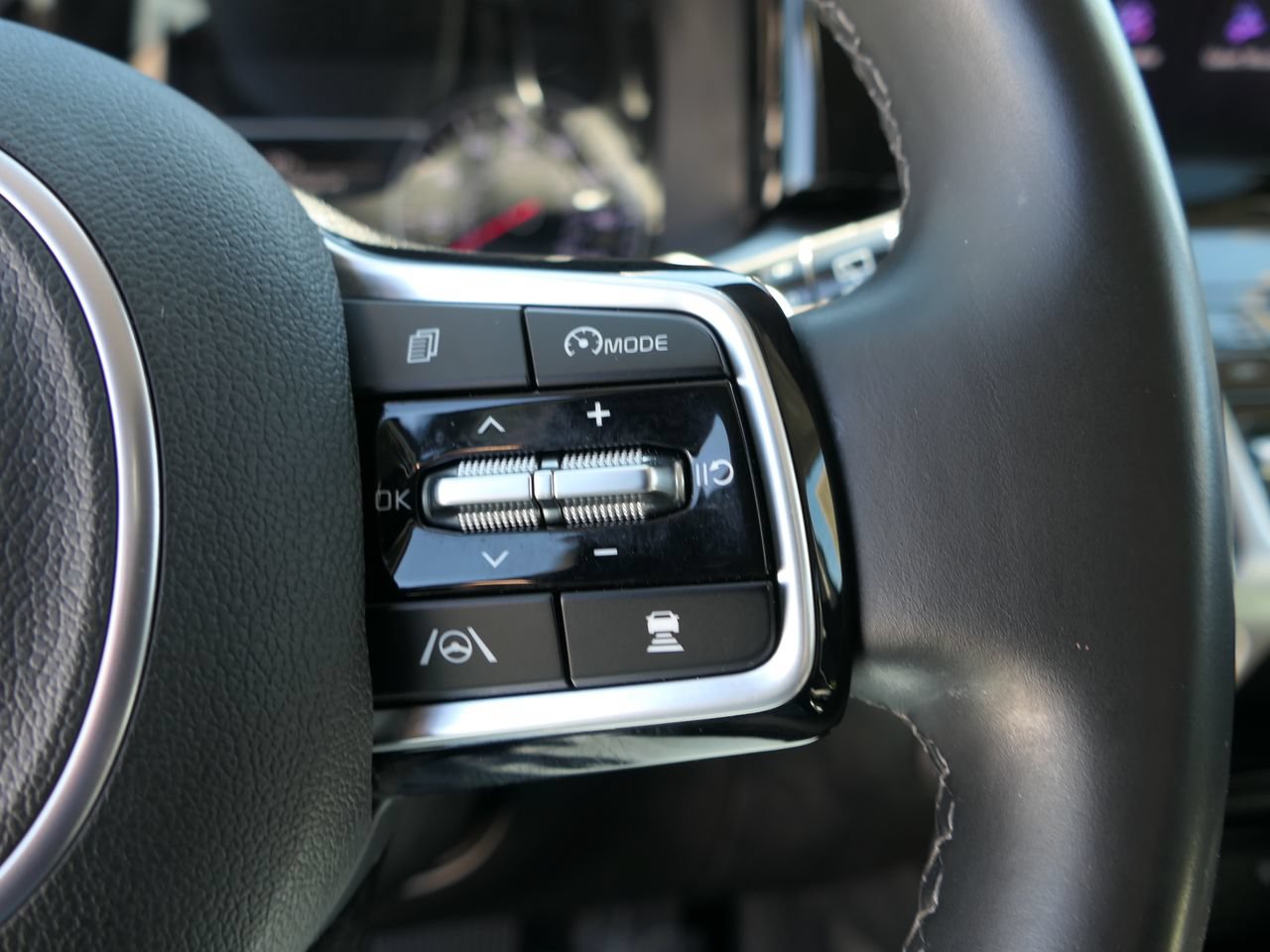 Used 2023 Kia Sorento EX FWD image 15