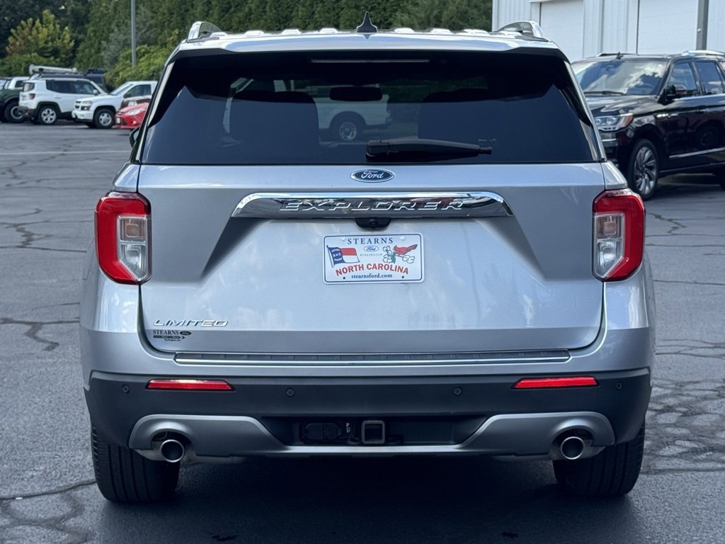 Used 2022 Ford Explorer Limited w/ Equipment Group 301A image 19