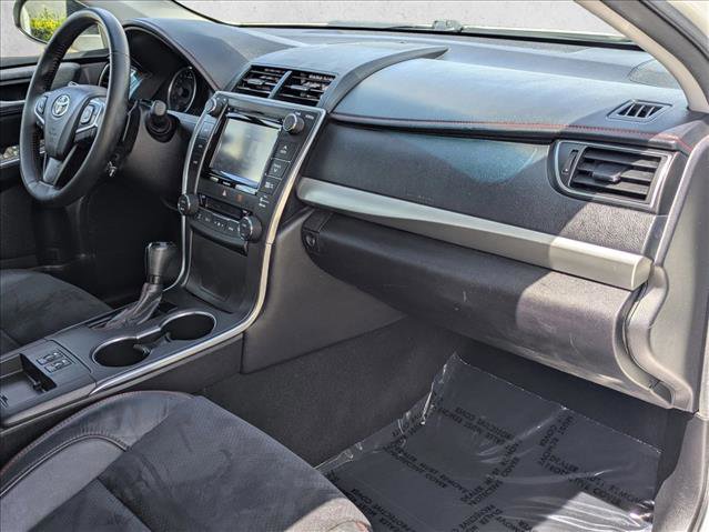 Used 2016 Toyota Camry XSE w/ Moonroof Package image 22