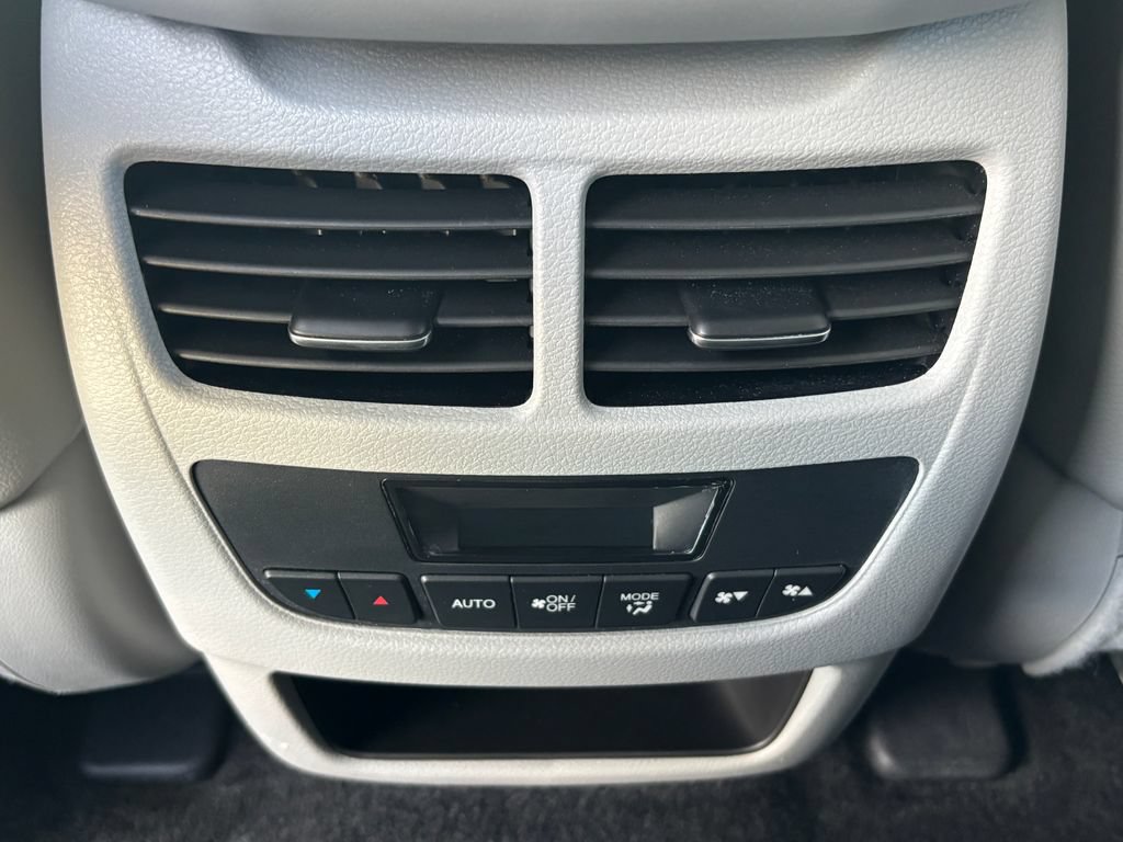 Used 2016 Acura MDX SH-AWD w/ Technology Package image 19