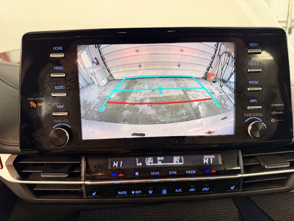 Used 2023 Toyota Sienna XSE image 22