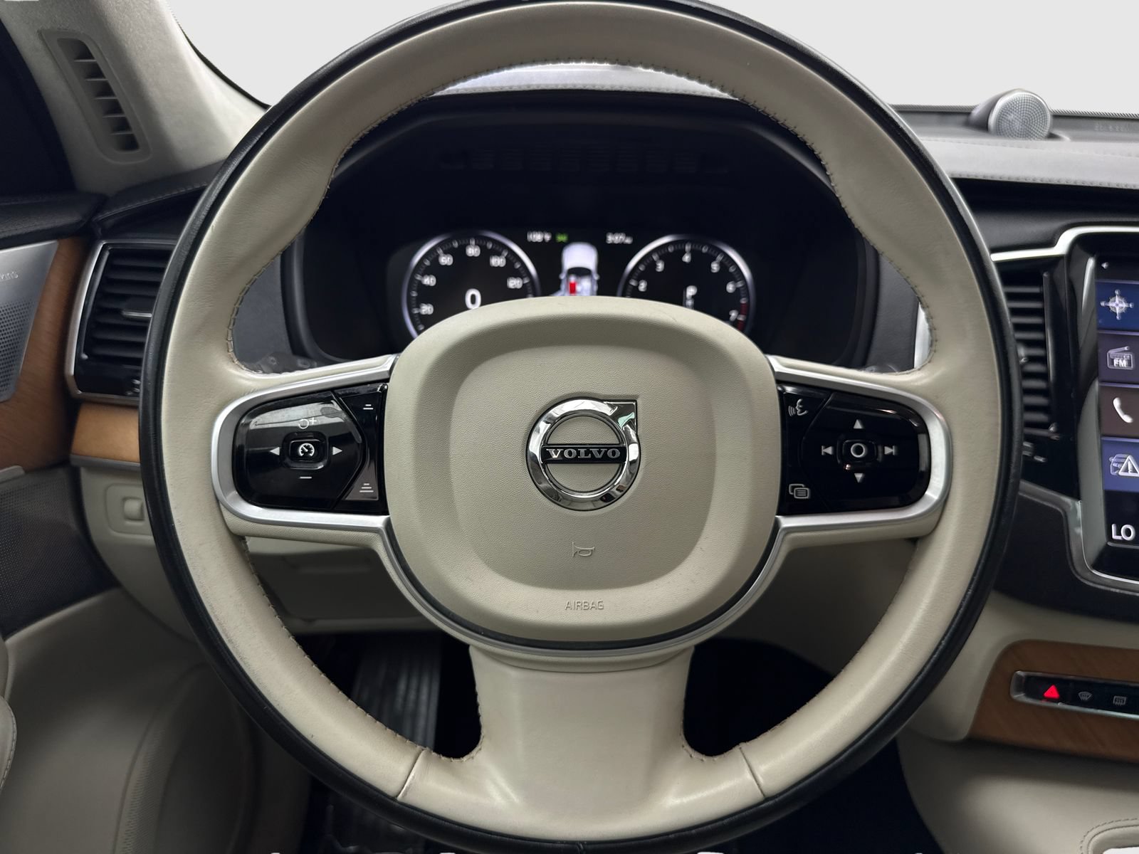 Used 2018 Volvo XC90 T6 Inscription w/ Luxury Package AWD/4WD image 19
