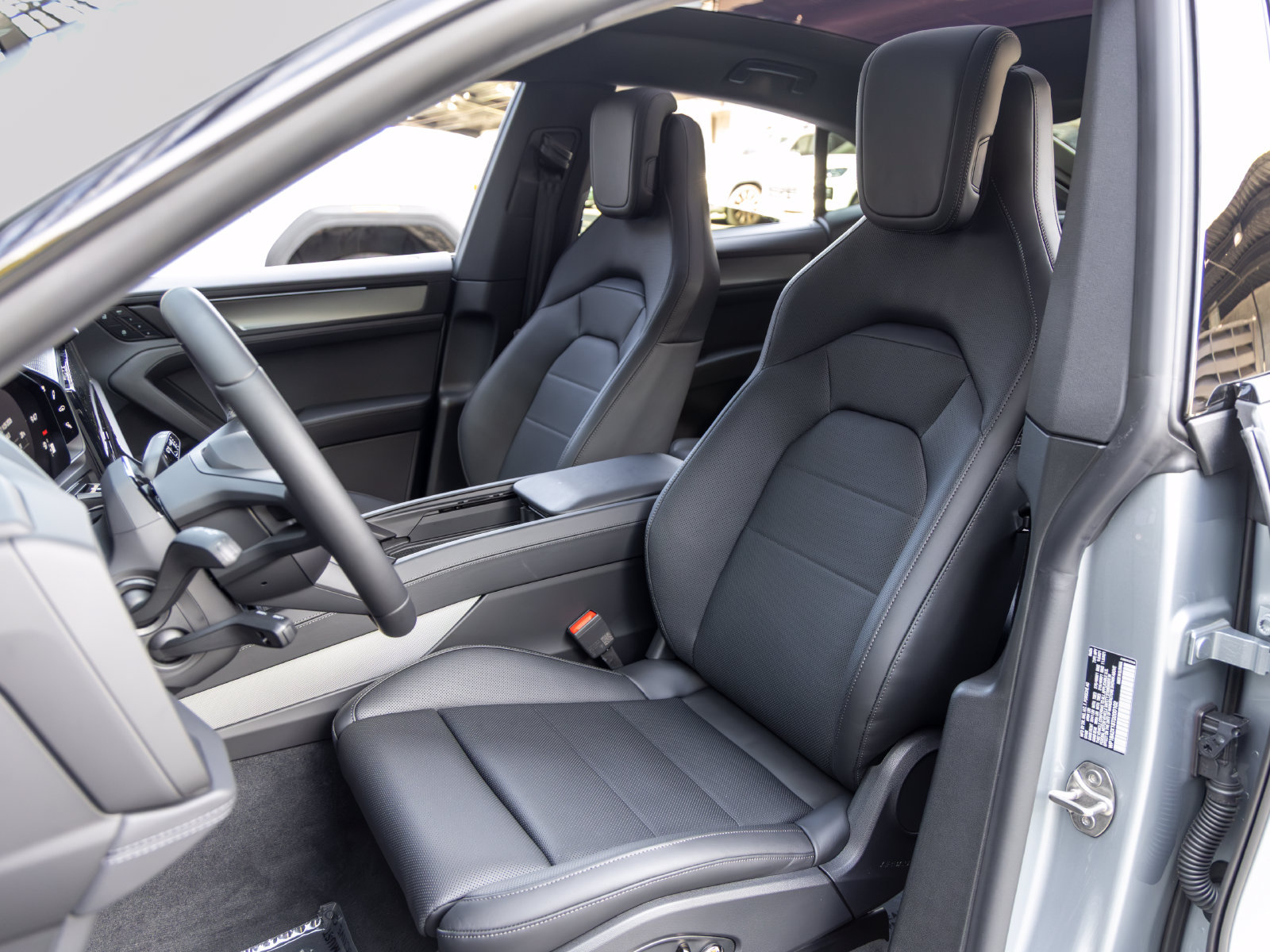 New 2026 Porsche Cayenne Electric Coupe AWD/4WD image 5