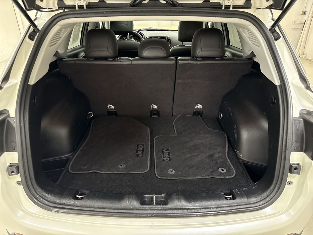 Used 2017 Jeep Compass Limited w/ Navigation Group AWD/4WD image 28