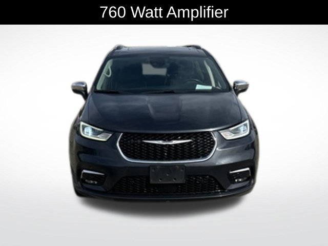 Used 2021 Chrysler Pacifica Limited w/ Uconnect Theater Family Group AWD/4WD image 10