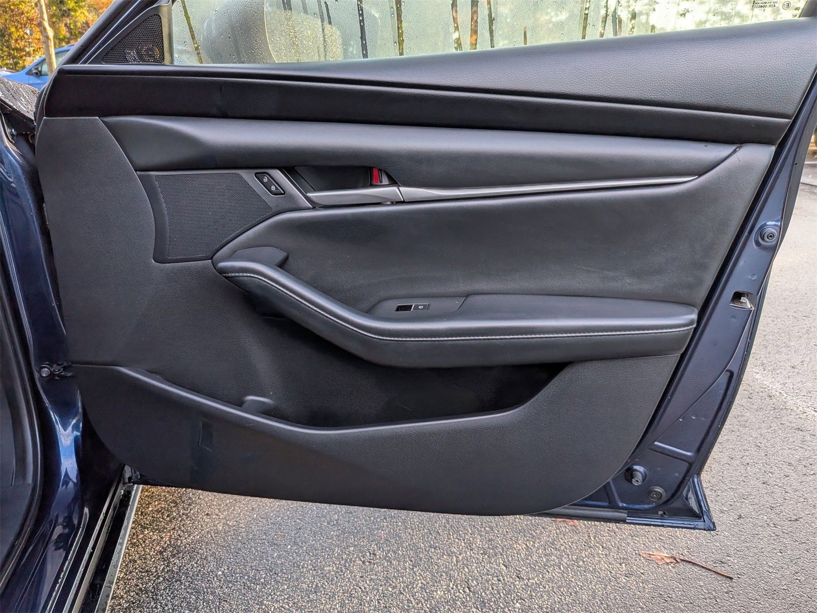 Used 2020 MAZDA MAZDA3 Sedan w/ Select Package image 33