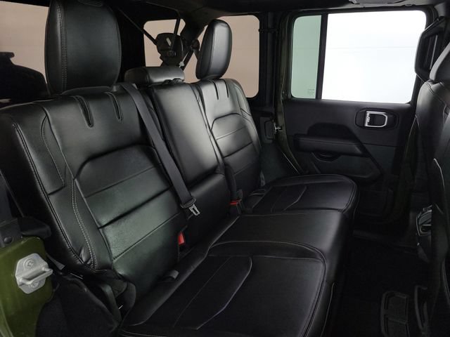 Used 2022 Jeep Wrangler Unlimited Sahara AWD/4WD image 17