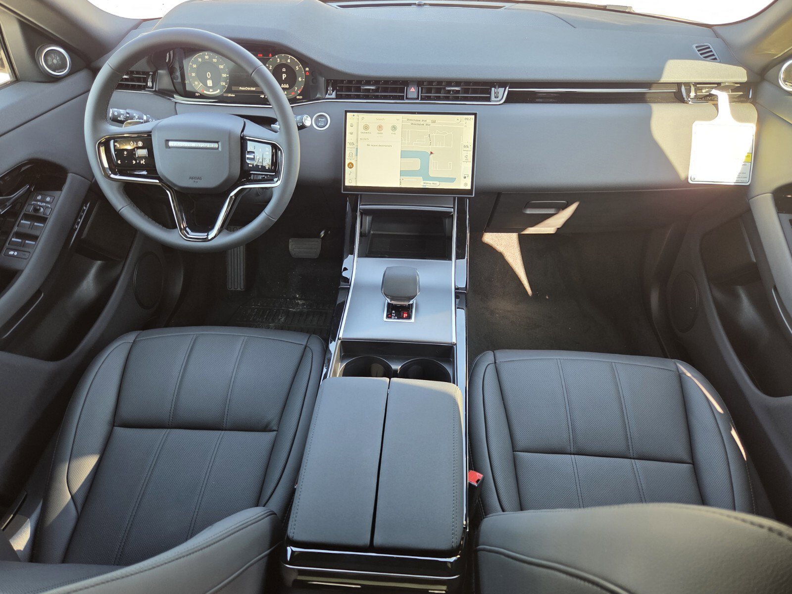 New 2026 Land Rover Range Rover Evoque S image 4